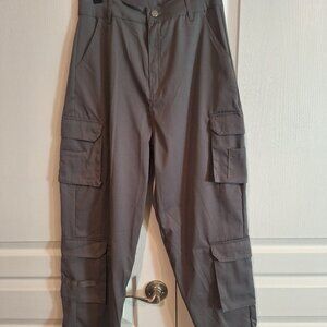 Women's Gray Cargo Pants - Brand New - Size Small